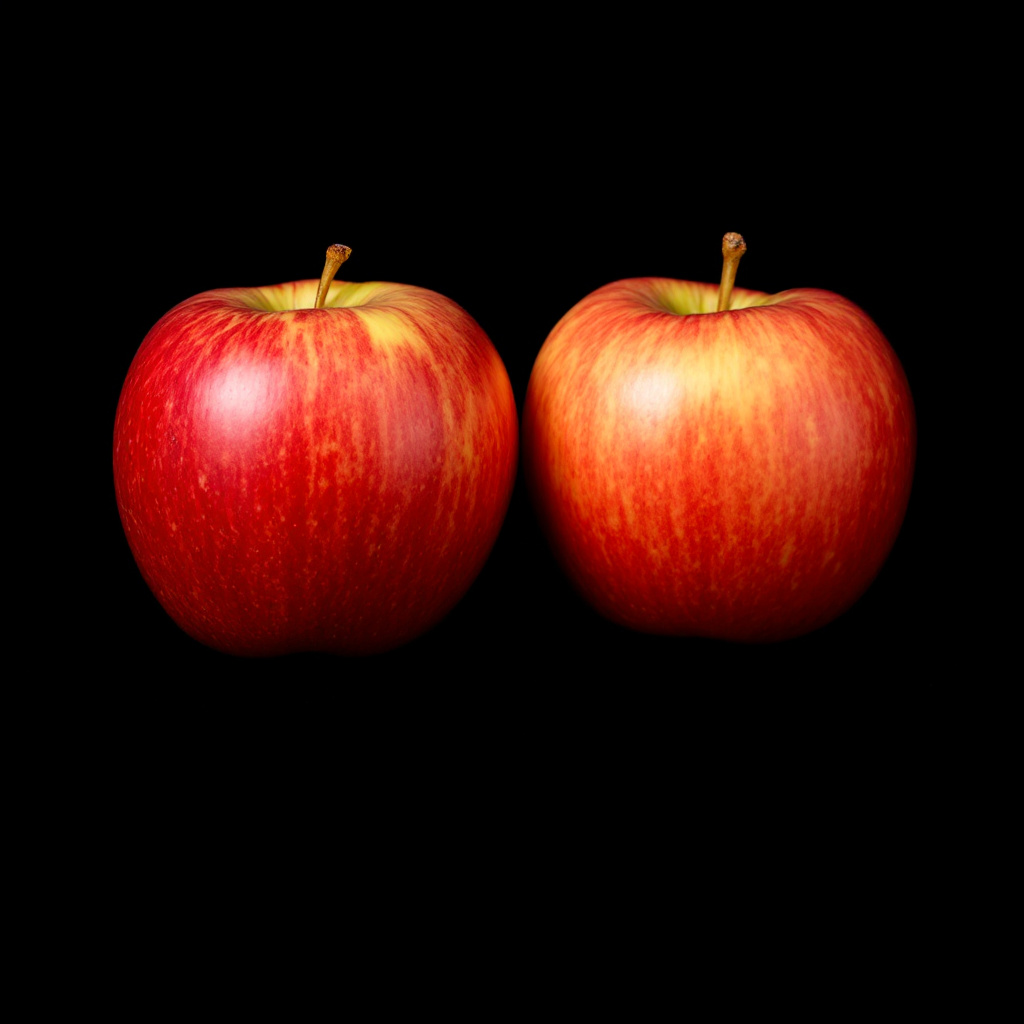 2 apples